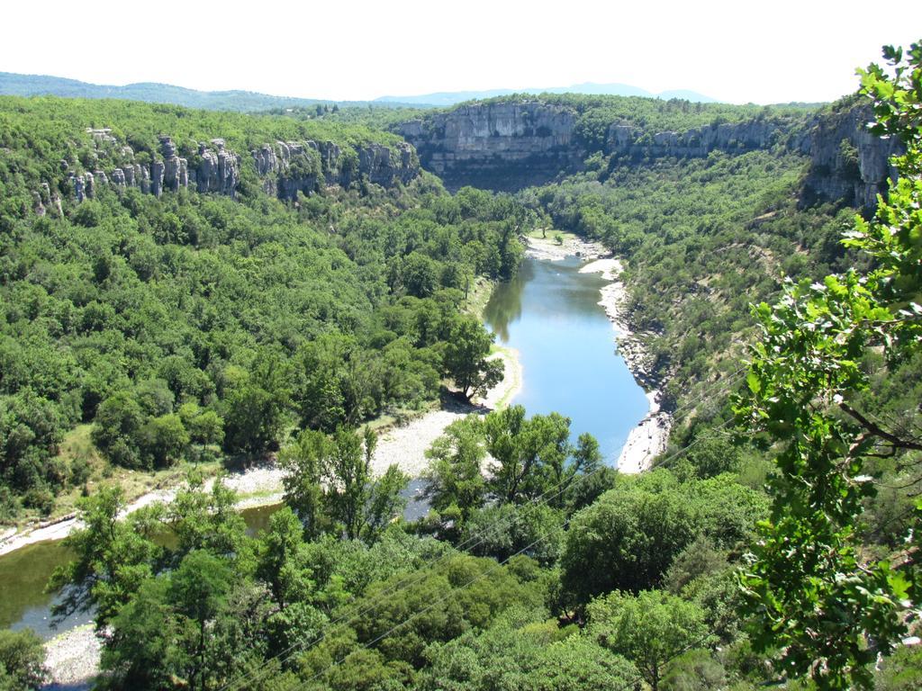 Camping Les Chenes Chauzon Exterior foto